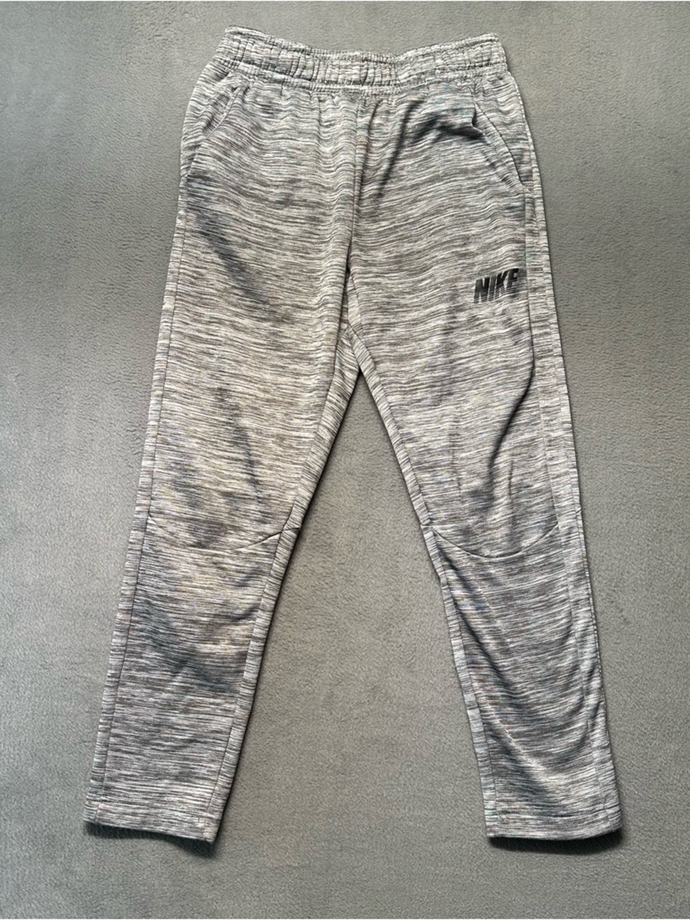 Nike Dri Fit Joggers Boys Large Gray Tapered Fleece Athletic Pants EUC